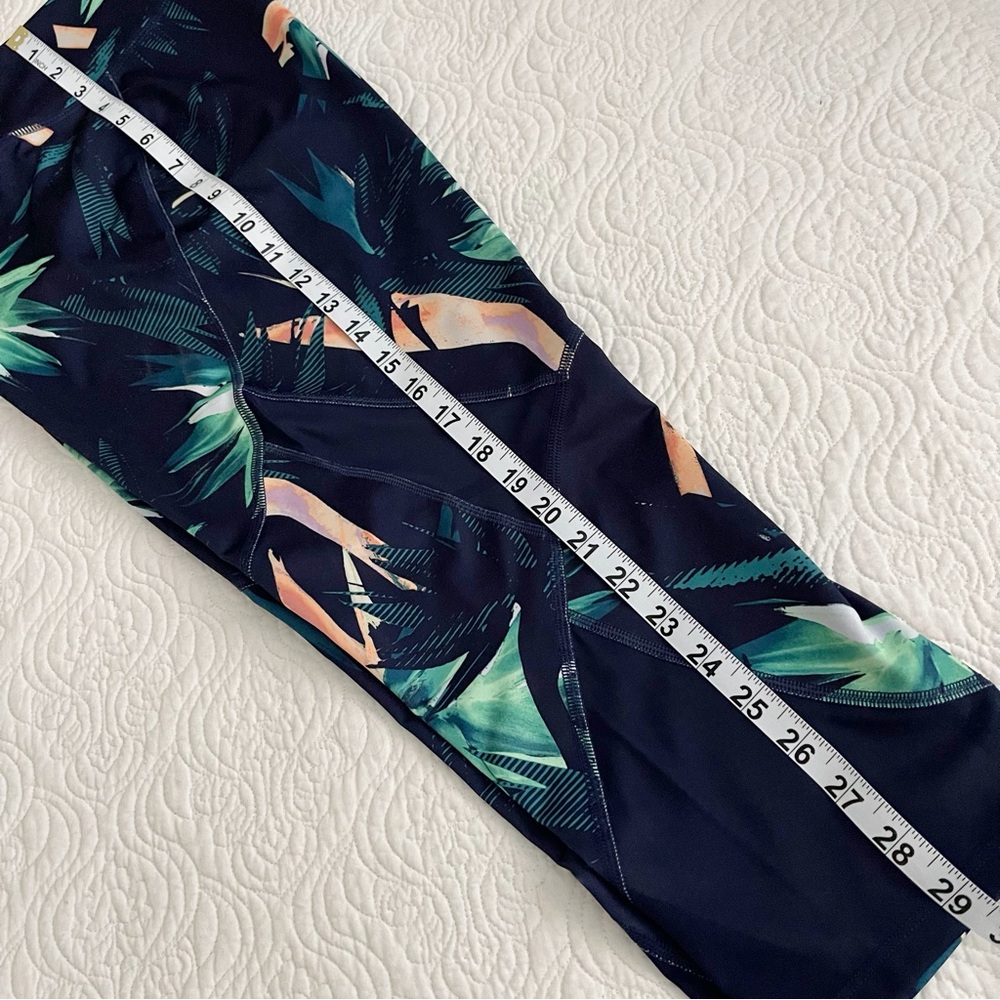 Tek Gear DryTek Women’s Capris Leggings Size L - Picture 12 of 13